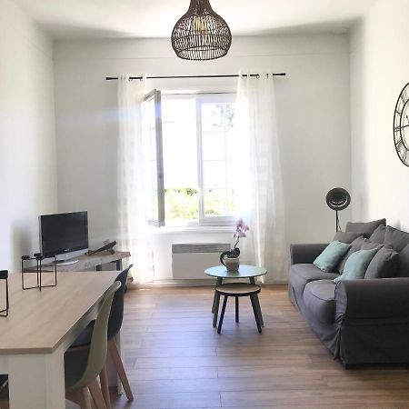 Grand F2 quartier Les Plaines, Boulouris proche mer et port Santa-Lucia Saint-Raphaël Extérieur photo