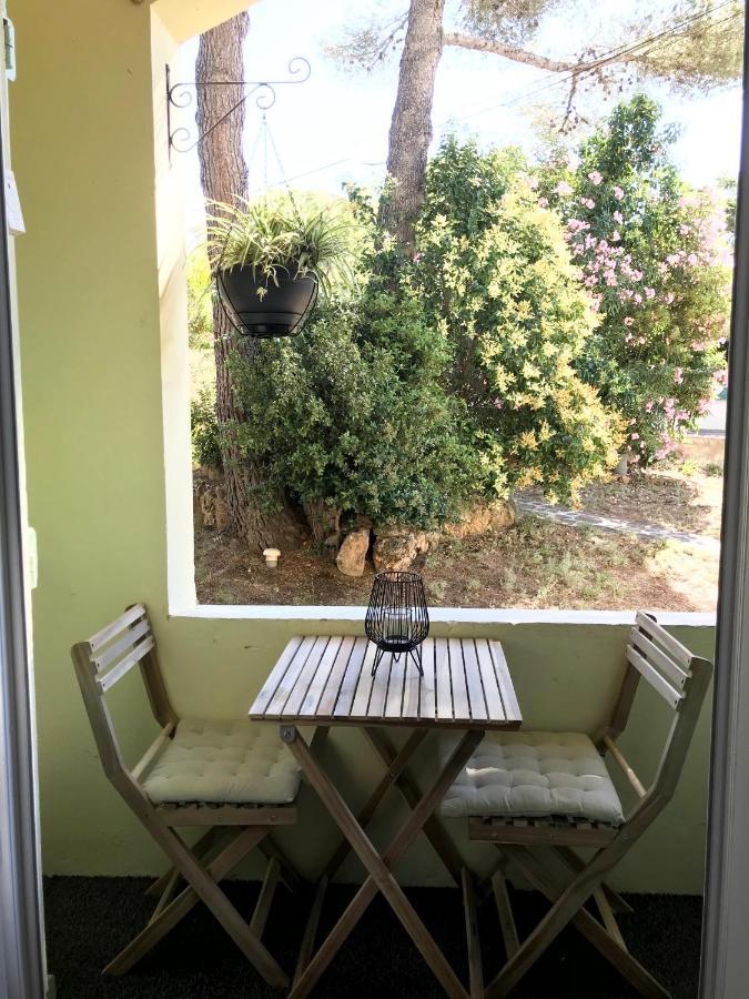 Grand F2 quartier Les Plaines, Boulouris proche mer et port Santa-Lucia Saint-Raphaël Extérieur photo