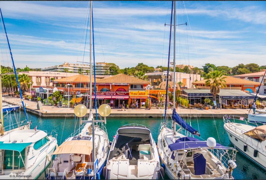 Grand F2 quartier Les Plaines, Boulouris proche mer et port Santa-Lucia Saint-Raphaël Extérieur photo